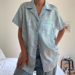 Gloria Vanderbilt Blue  Silky Satin Casual Button Down Shirt - M